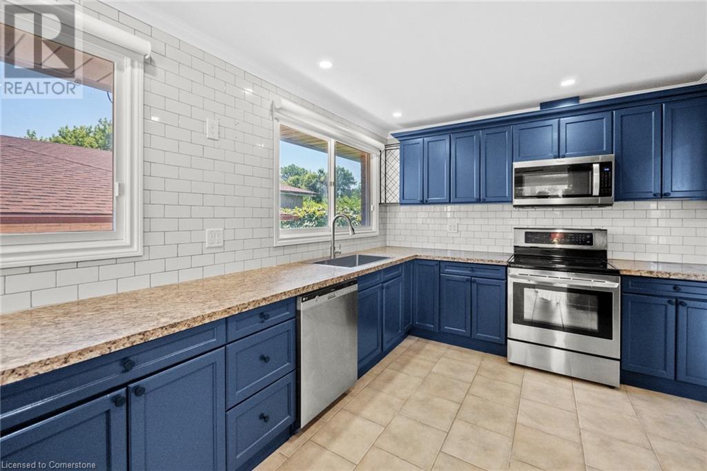 Photo 20 of 364 Red Oak Avenue, Stoney Creek ON