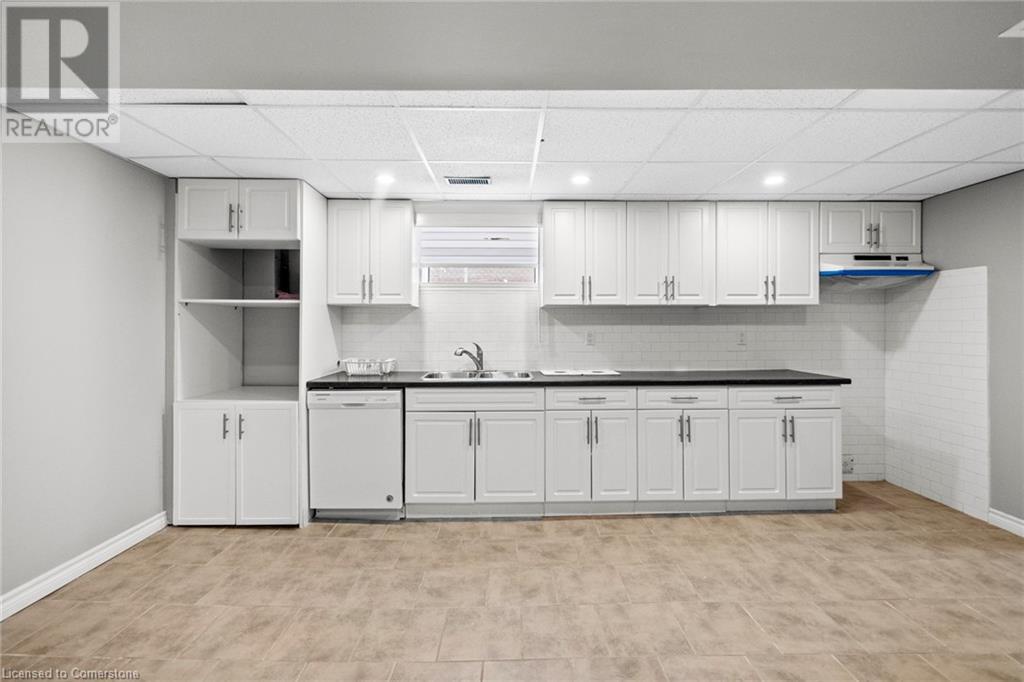 Photo 5 of 364 Red Oak Avenue, Stoney Creek ON