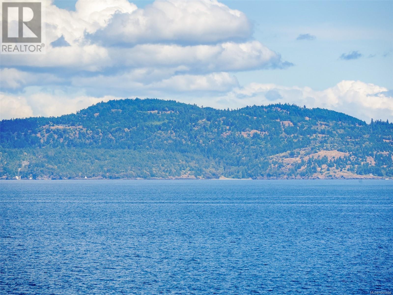  6000 Lockehaven Drive, Saanich