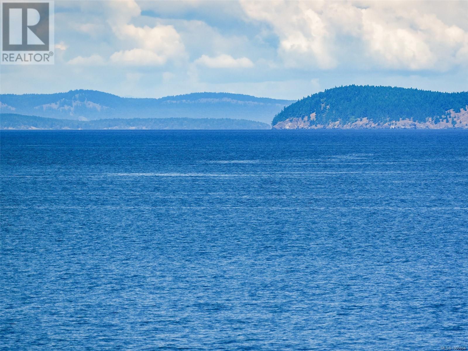  6000 Lockehaven Drive, Saanich