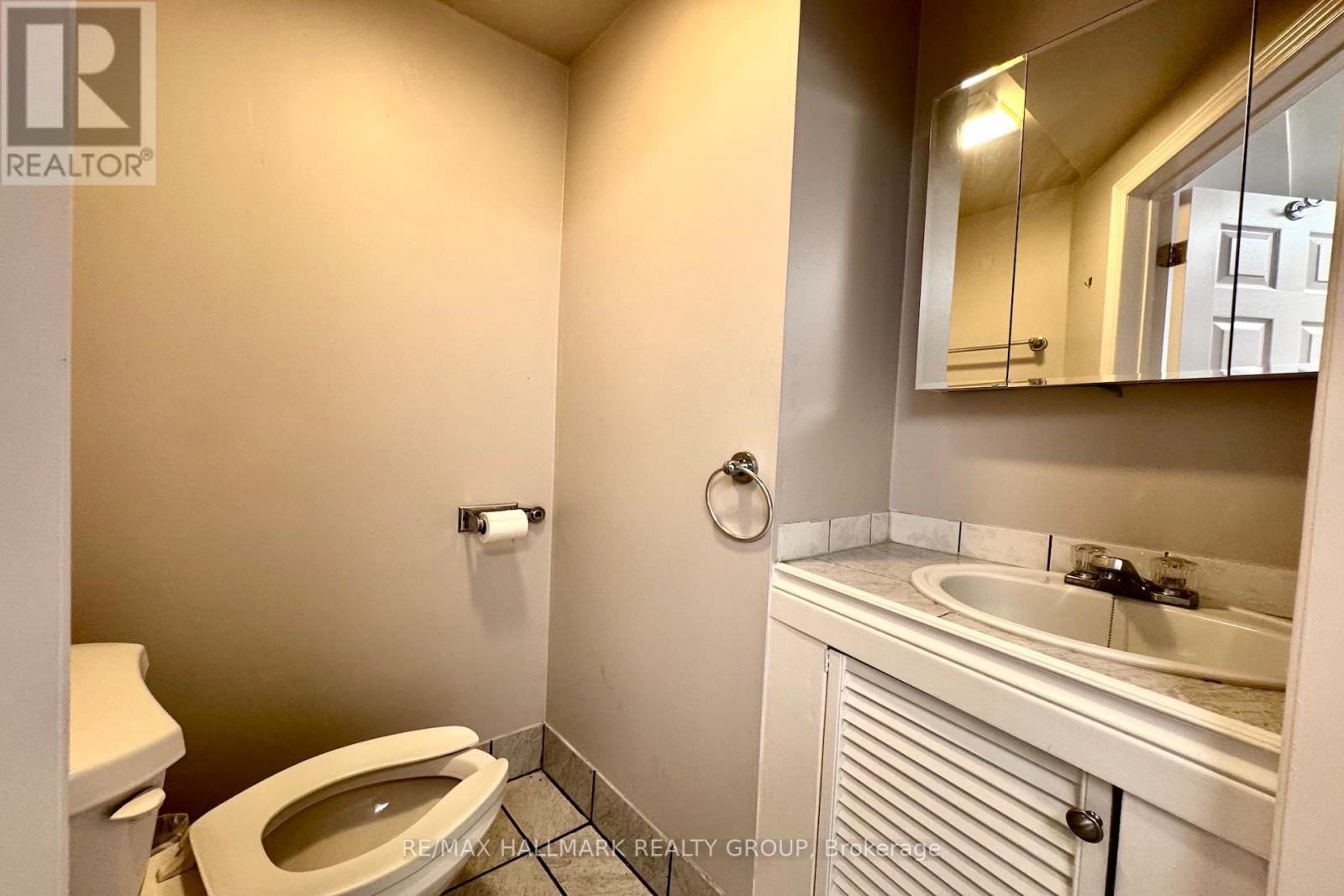 Photo 6 of 509 Rideau Street, Ottawa ON
