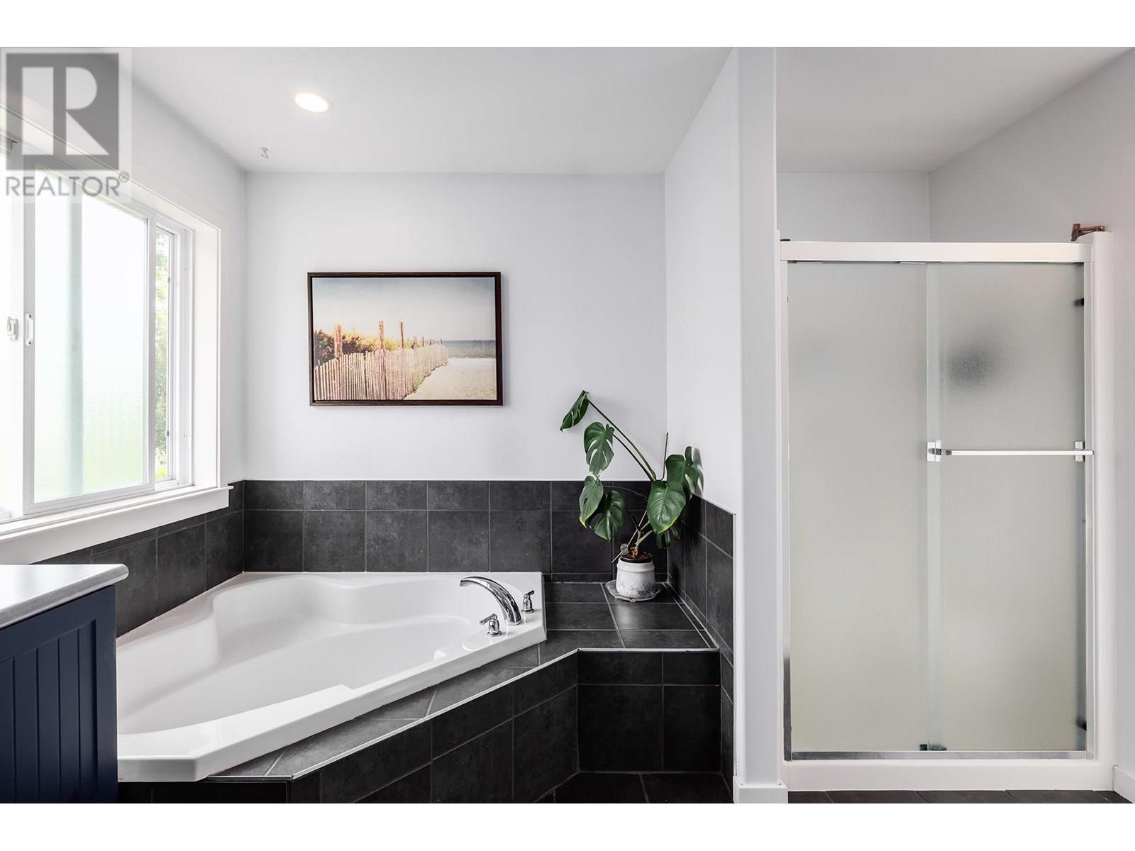  2165 Shelby Crescent, West Kelowna