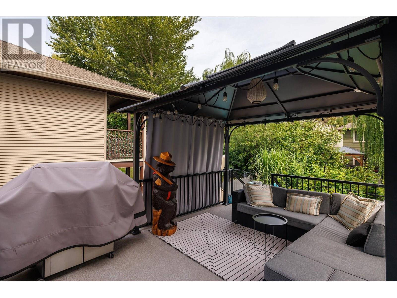  2165 Shelby Crescent, West Kelowna