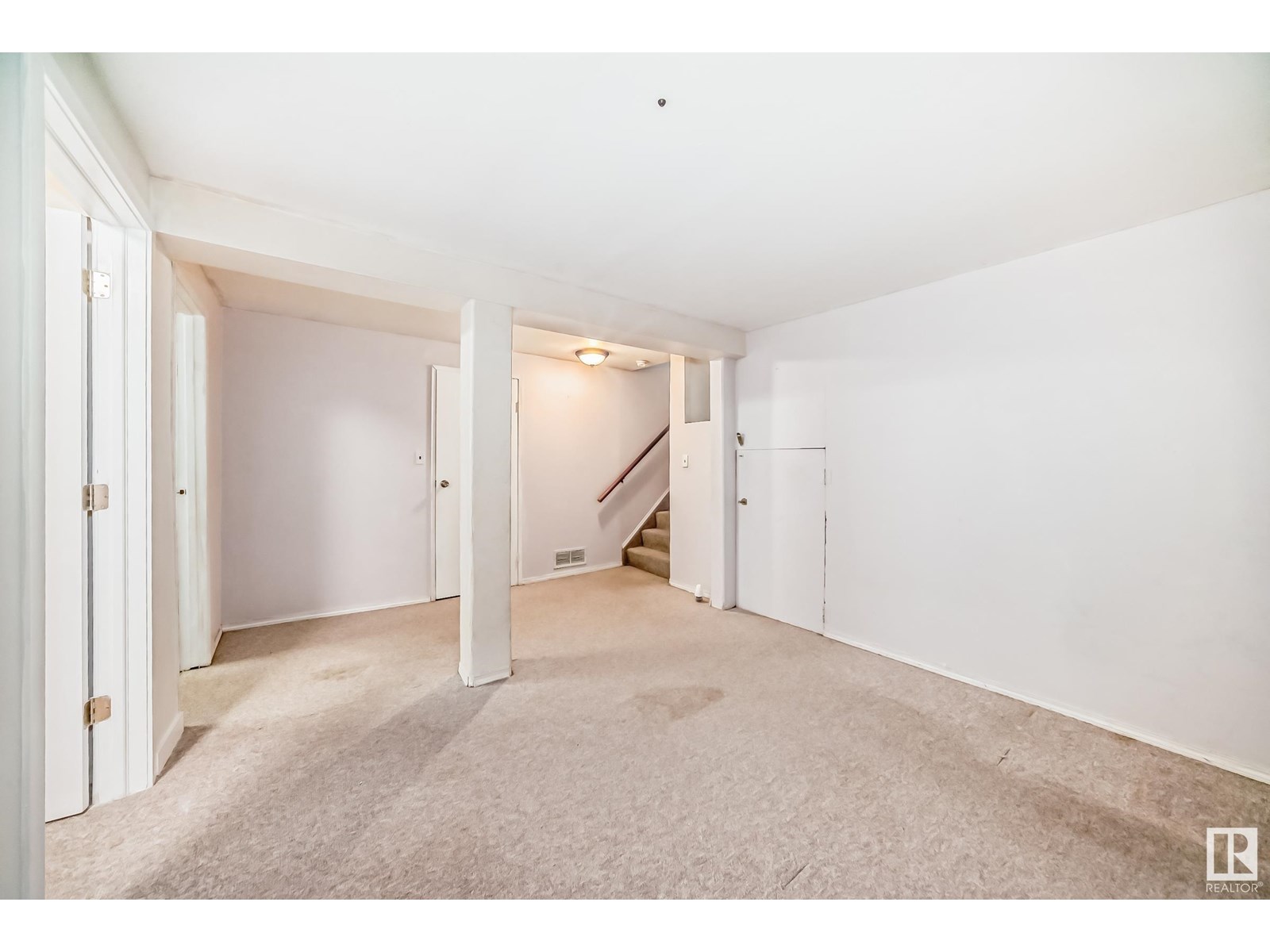 Photo 45 of 18435 93 Av Nw, Edmonton AB