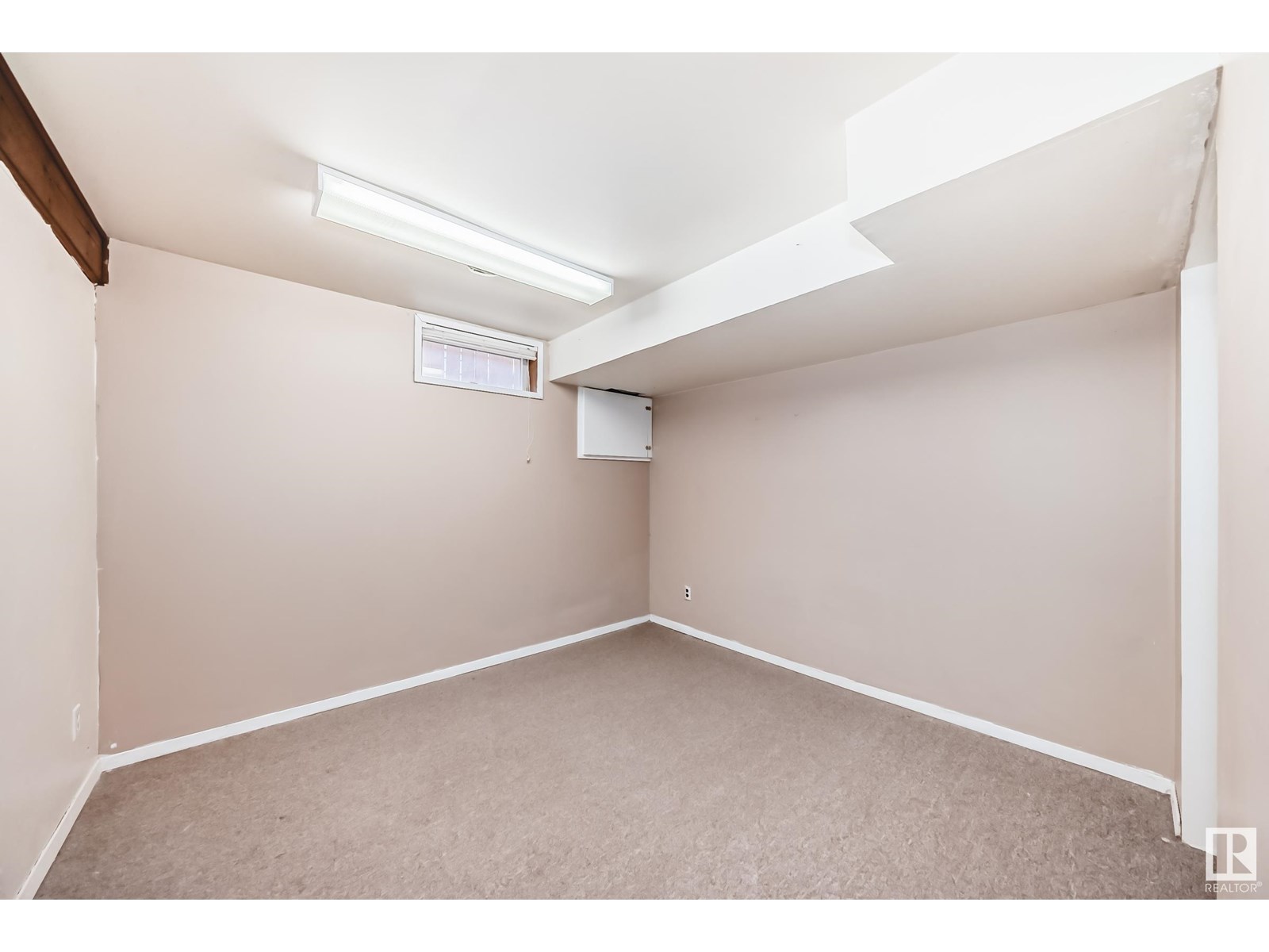 Photo 34 of 18435 93 Av Nw, Edmonton AB