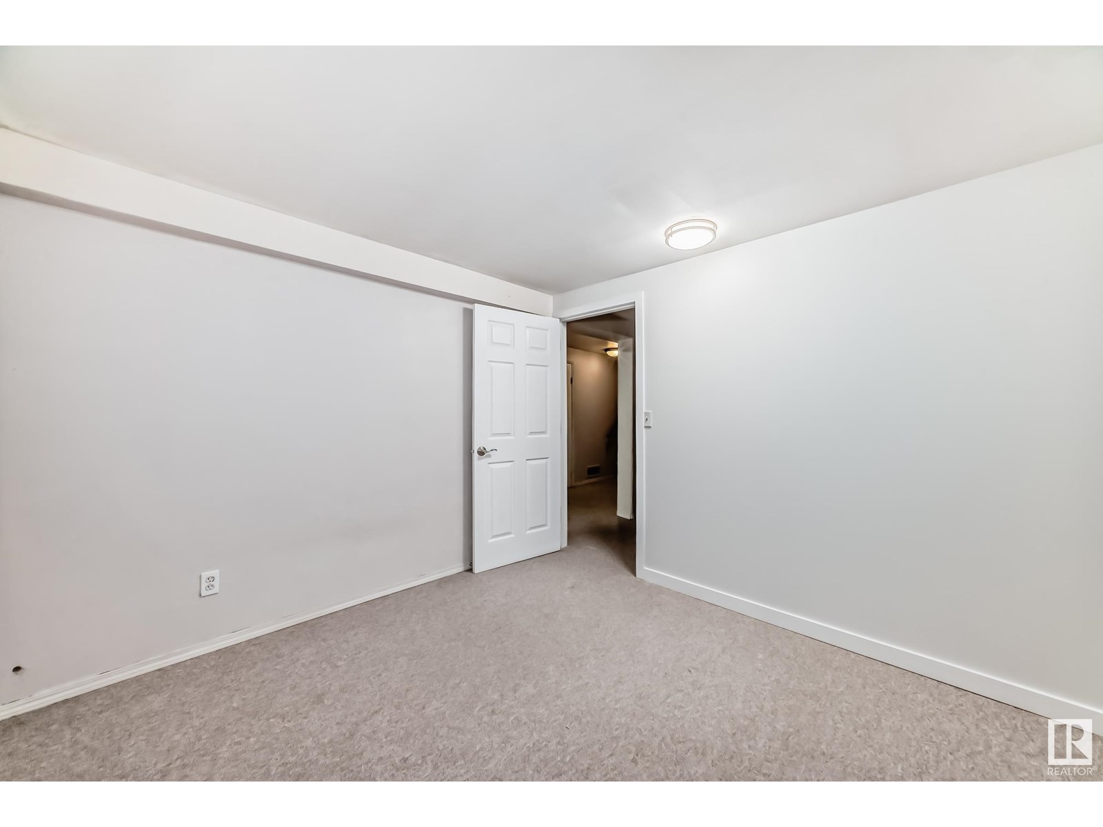 Photo 49 of 18435 93 Av Nw, Edmonton AB