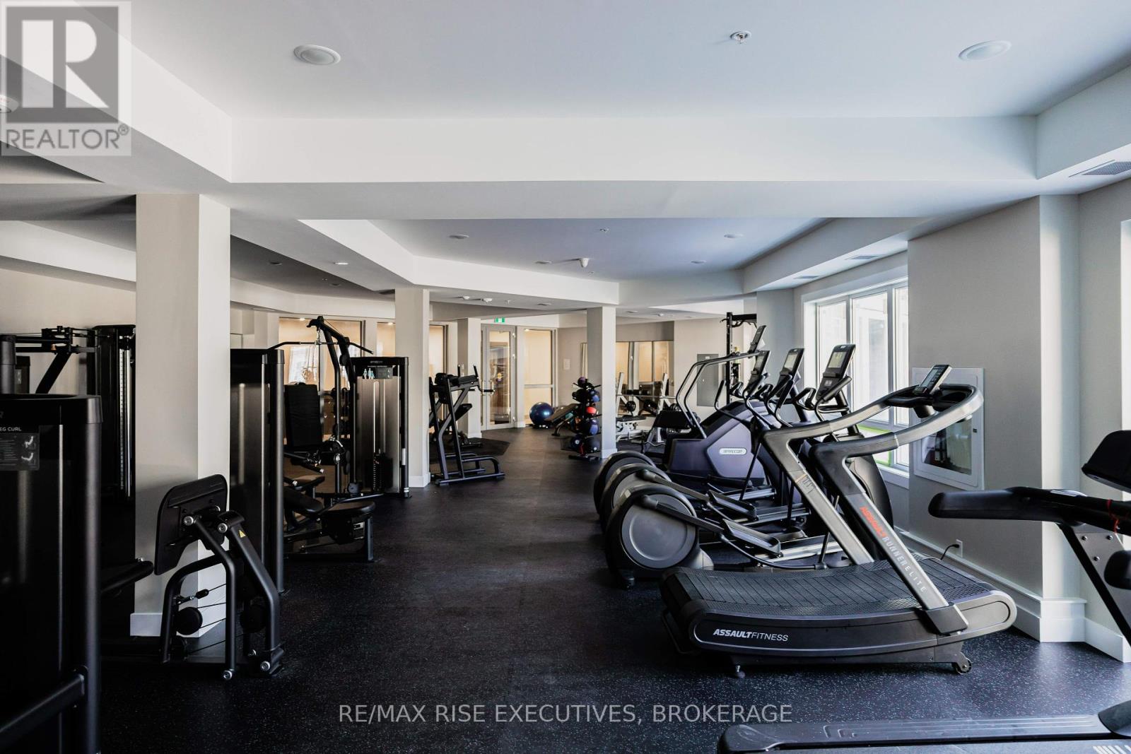Photo 4 of 515 2274 Princess Street, Kingston ON
