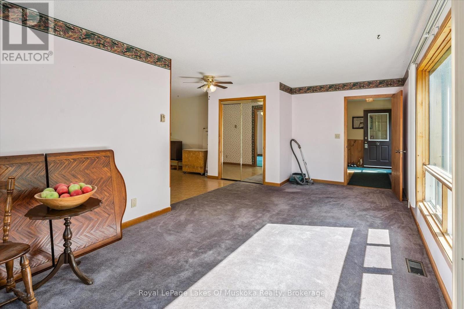 Photo 2 of 4159 Muskoka 117 Road, Lake Of Bays ON