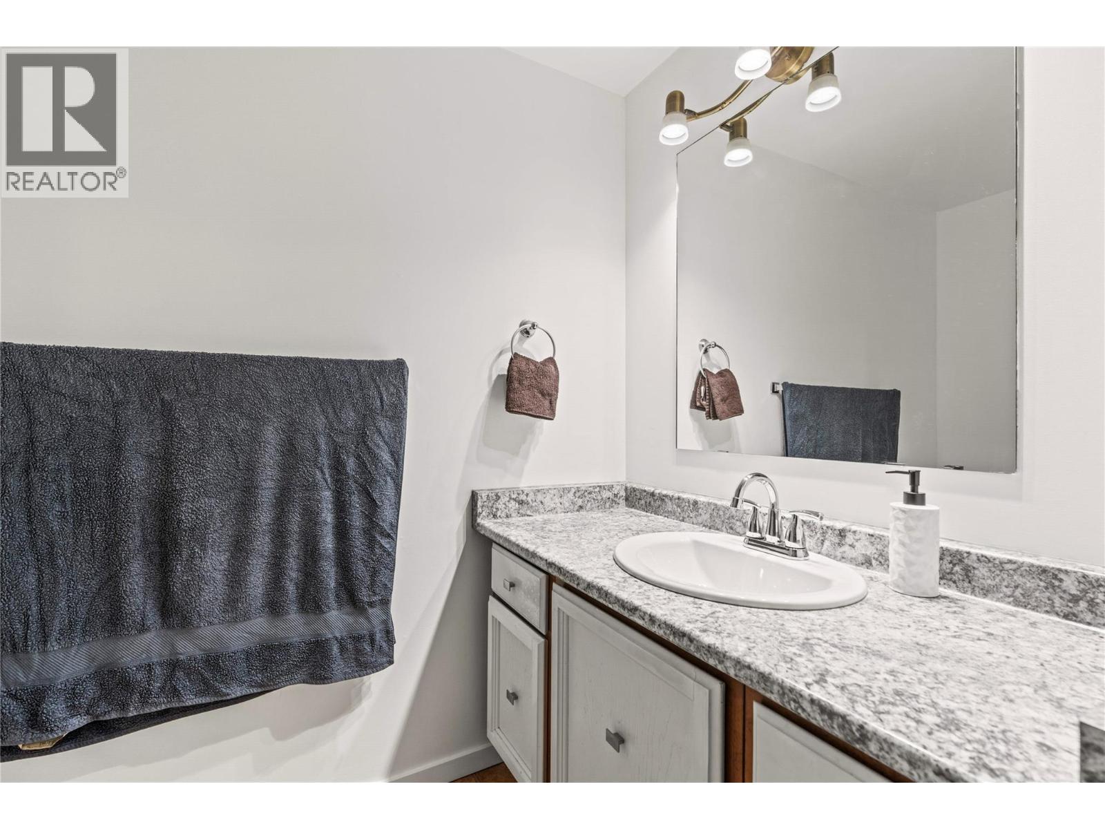 Photo 6 of 3901 32 Avenue Unit 324, Vernon BC