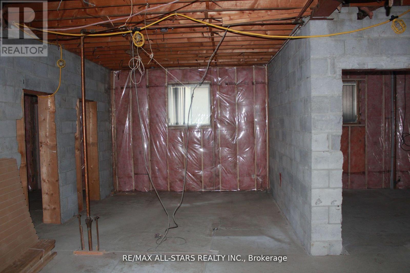 Photo 10 of Unit 2 183 Simcoe Avenue, Georgina ON