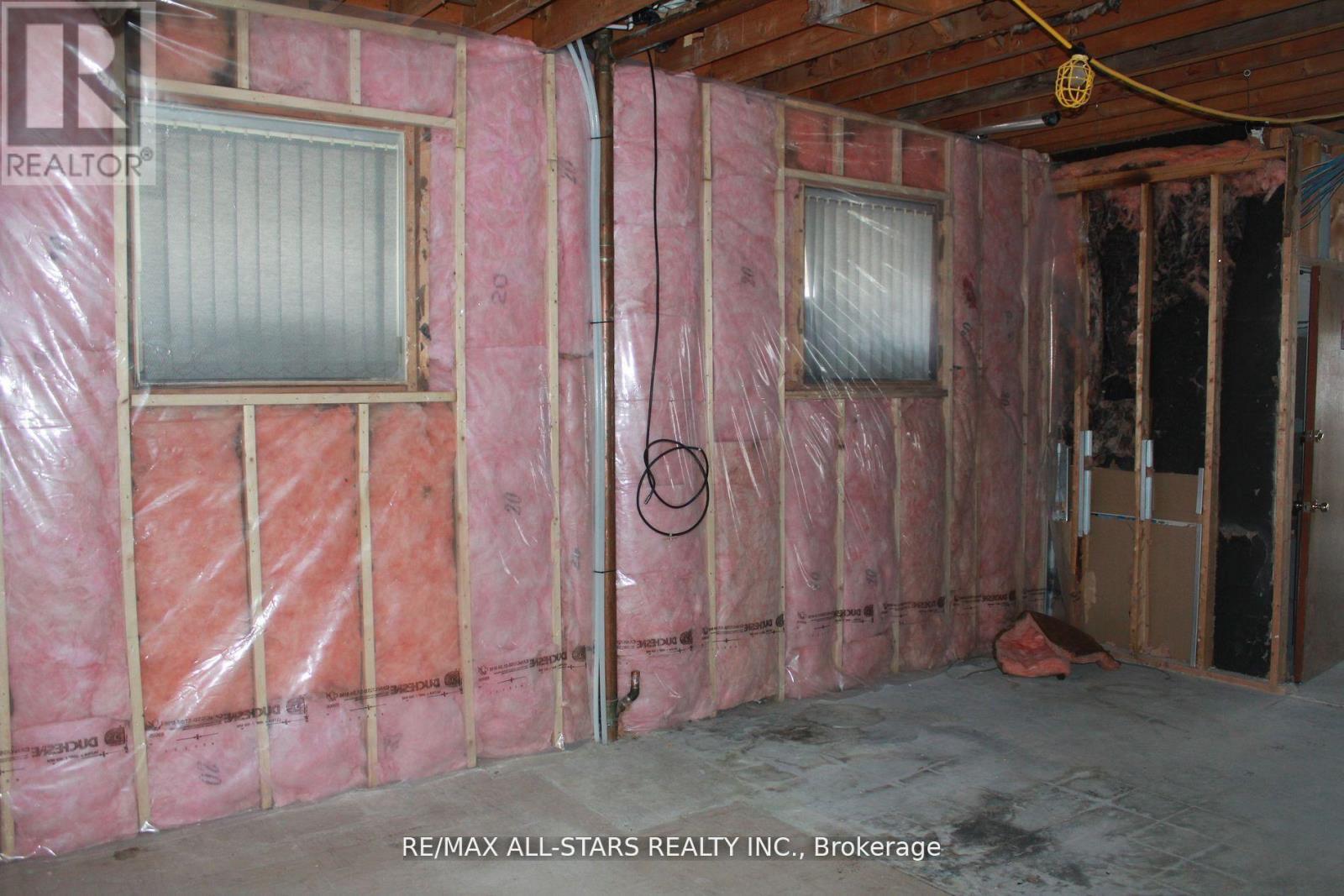 Photo 2 of Unit 2 183 Simcoe Avenue, Georgina ON