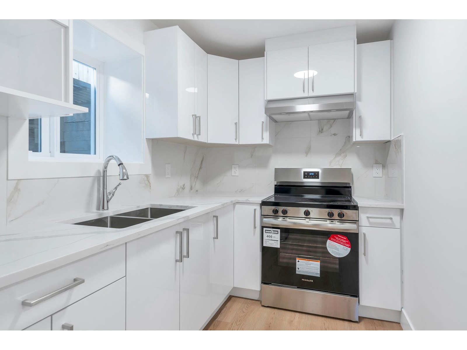 Photo 37 of 11733 85 A Avenue, Delta BC