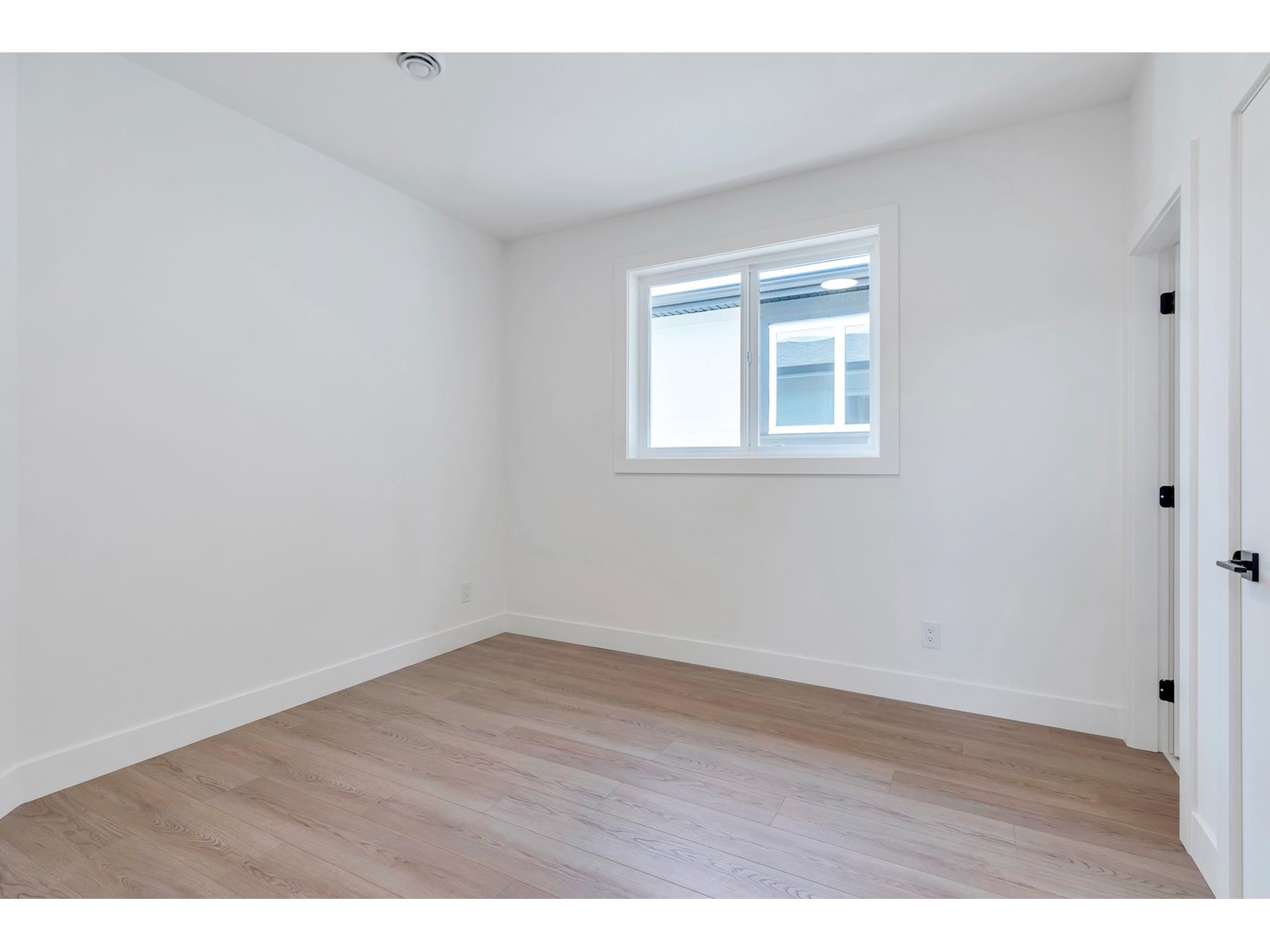 Photo 21 of 11733 85 A Avenue, Delta BC