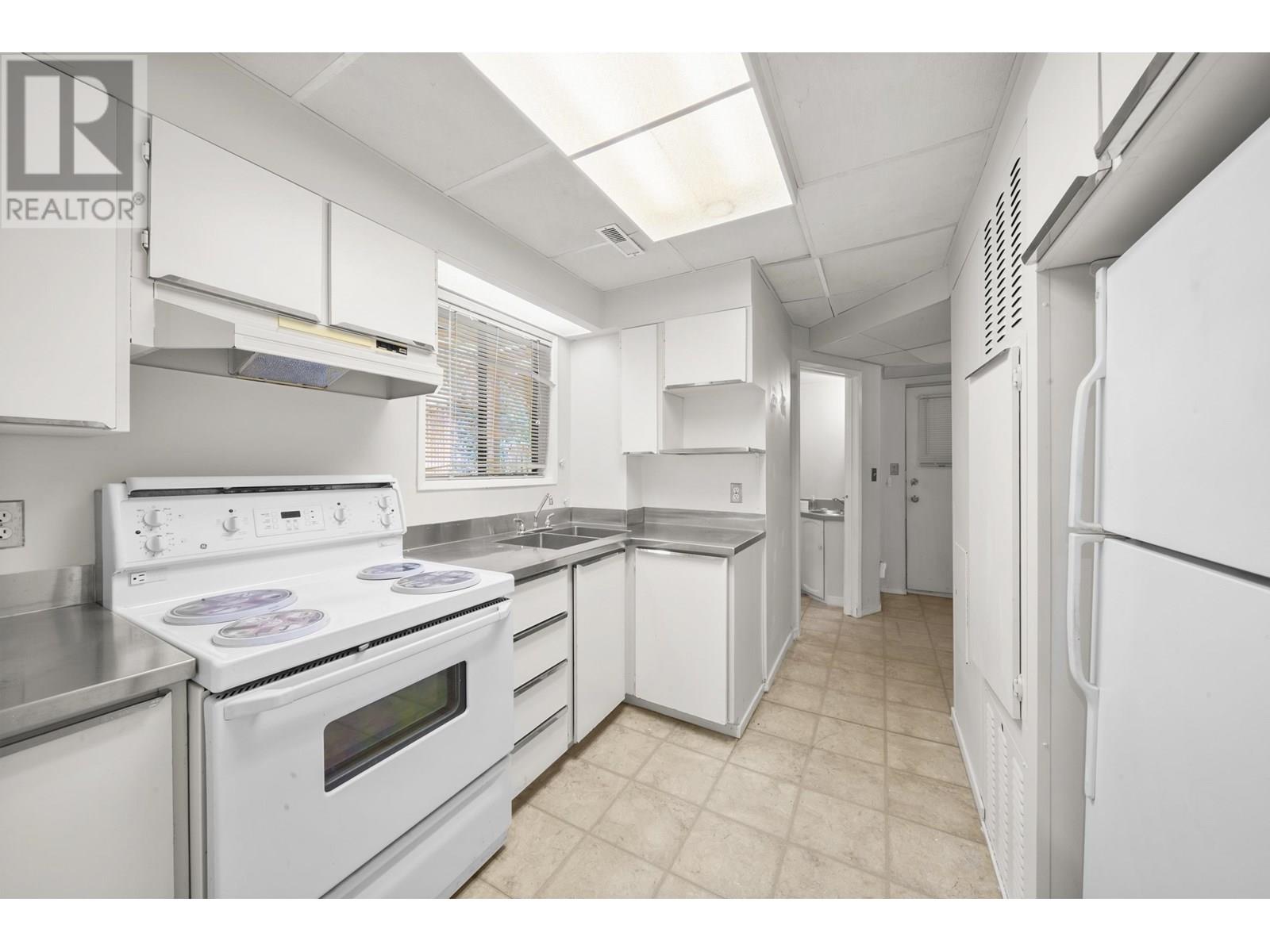 Photo 1 of 19575 Hammond Road, Pitt Meadows BC