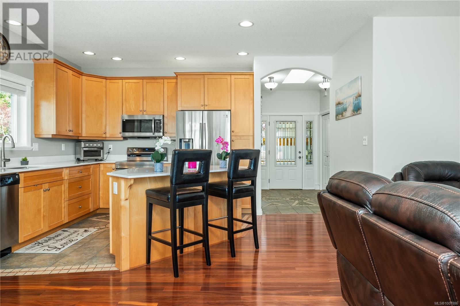 Photo 12 of 5530 Norton Rd, Nanaimo BC