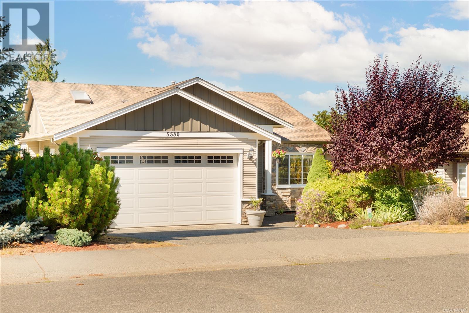 Photo 3 of 5530 Norton Rd, Nanaimo BC