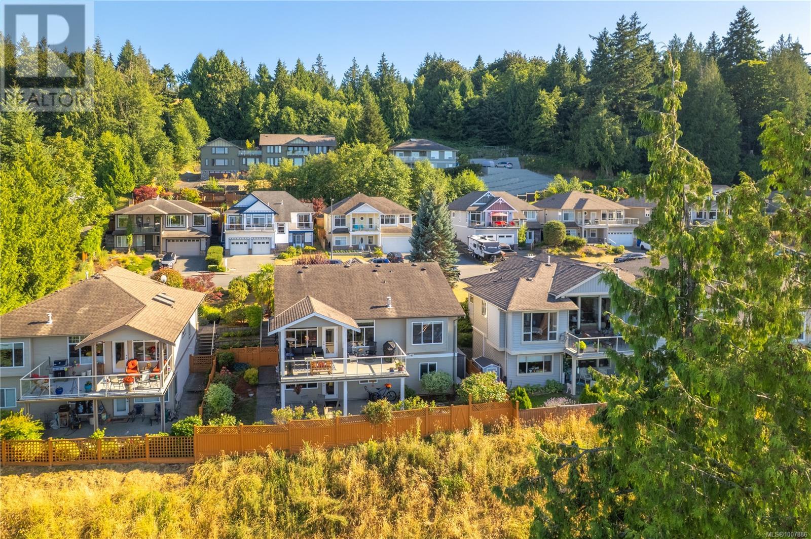 Photo 4 of 5530 Norton Rd, Nanaimo BC