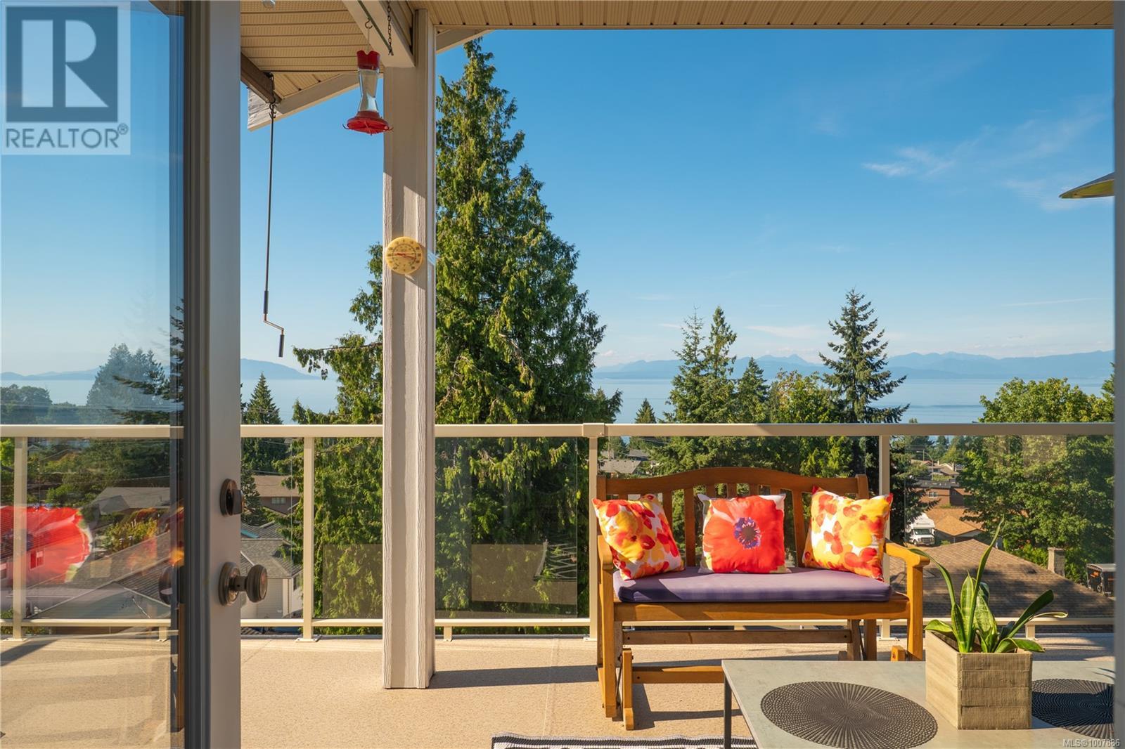 Photo 7 of 5530 Norton Rd, Nanaimo BC