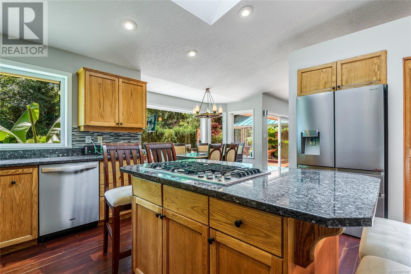 1185 Merecroft Rd, Campbell River