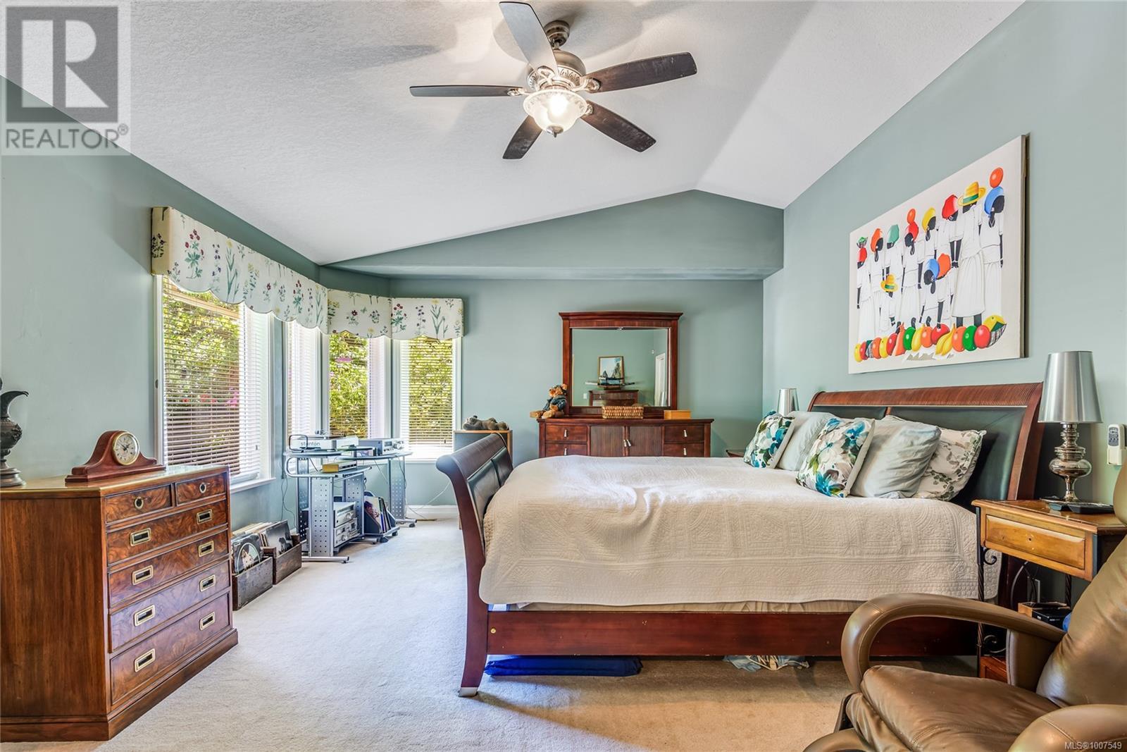 1185 Merecroft Rd, Campbell River