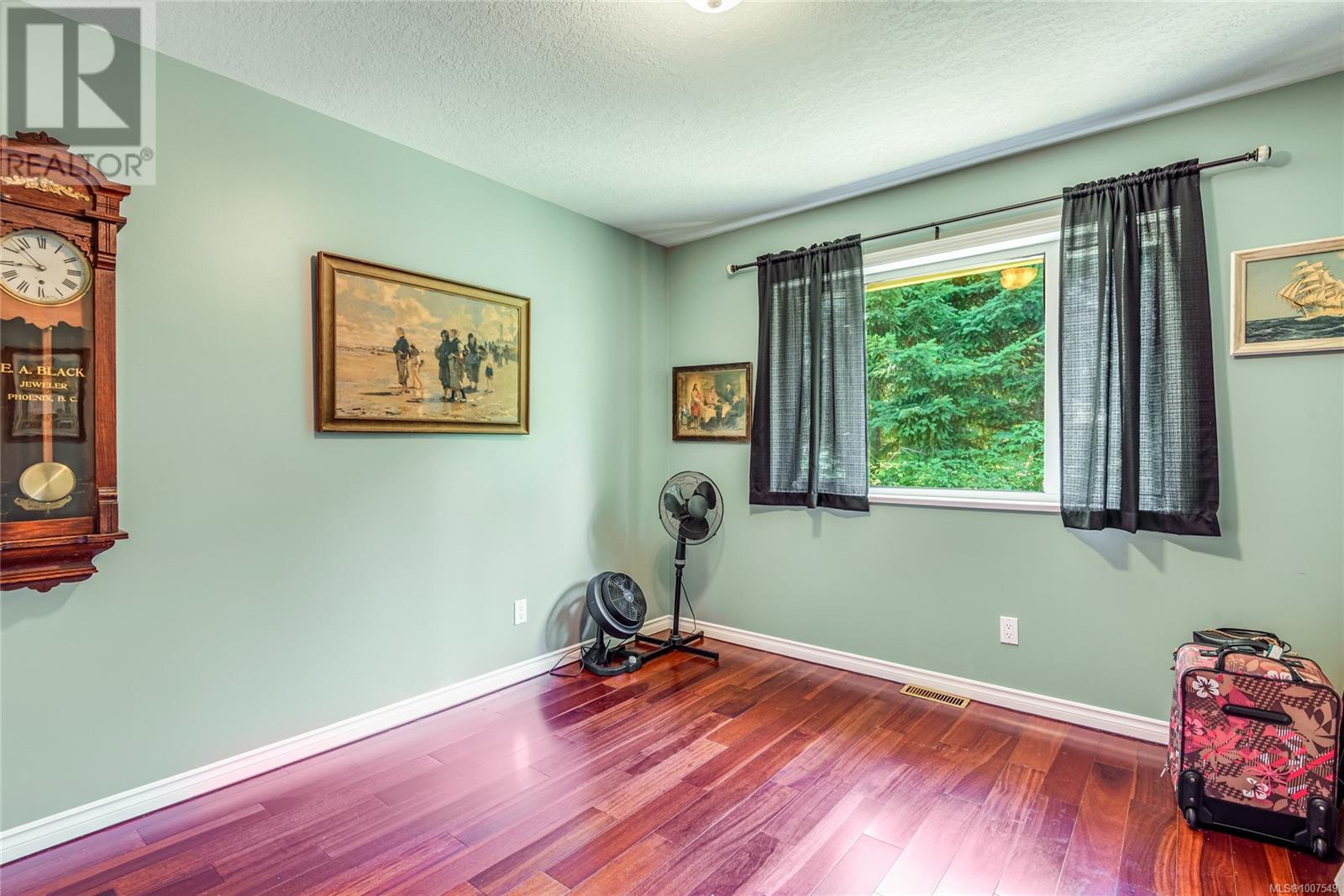 1185 Merecroft Rd, Campbell River