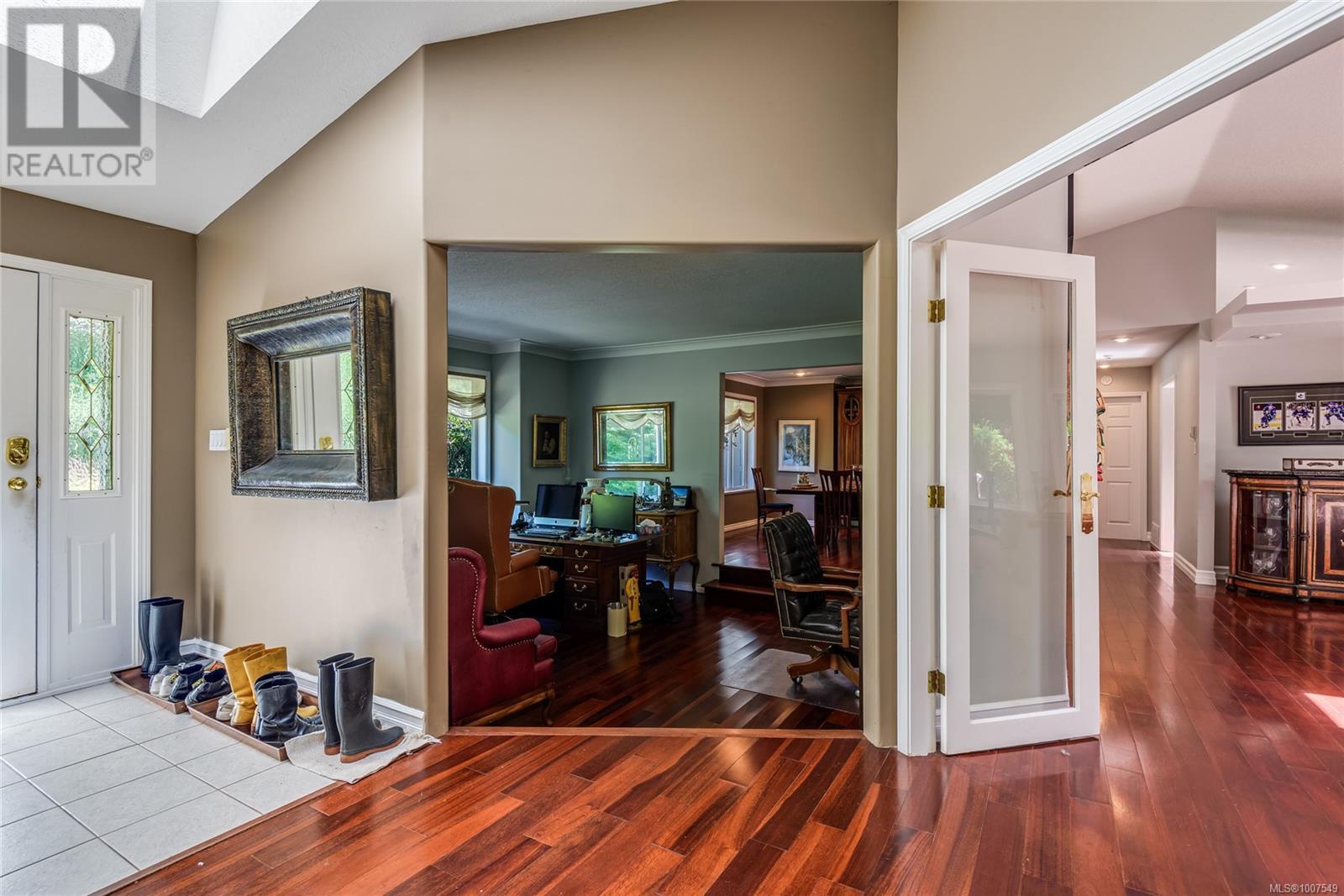 1185 Merecroft Rd, Campbell River