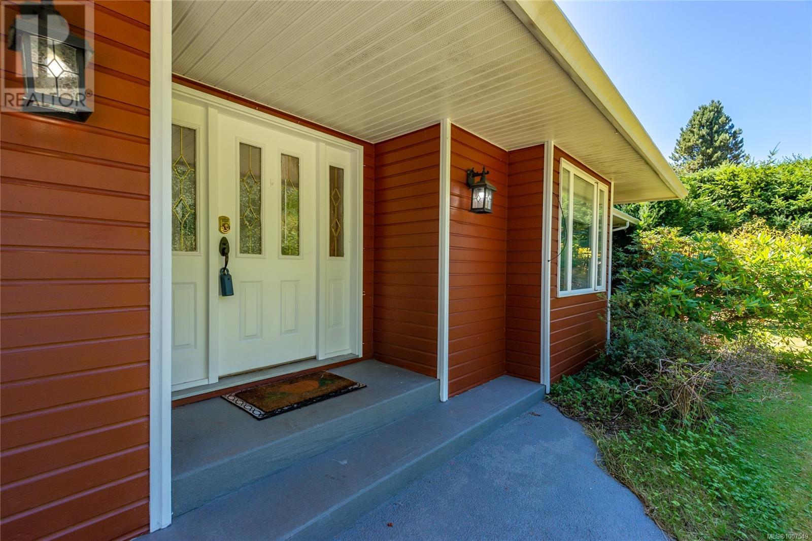1185 Merecroft Rd, Campbell River