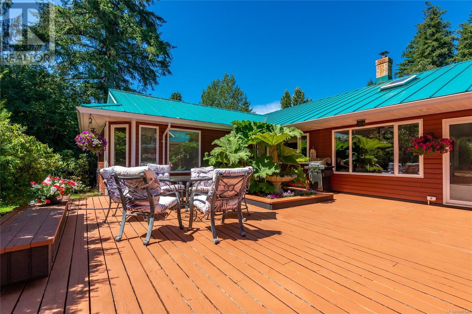 1185 Merecroft Rd, Campbell River