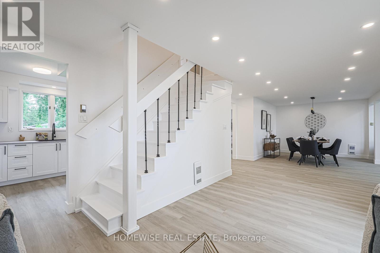 Photo 13 of 128 Moores Beach Road, Georgina ON