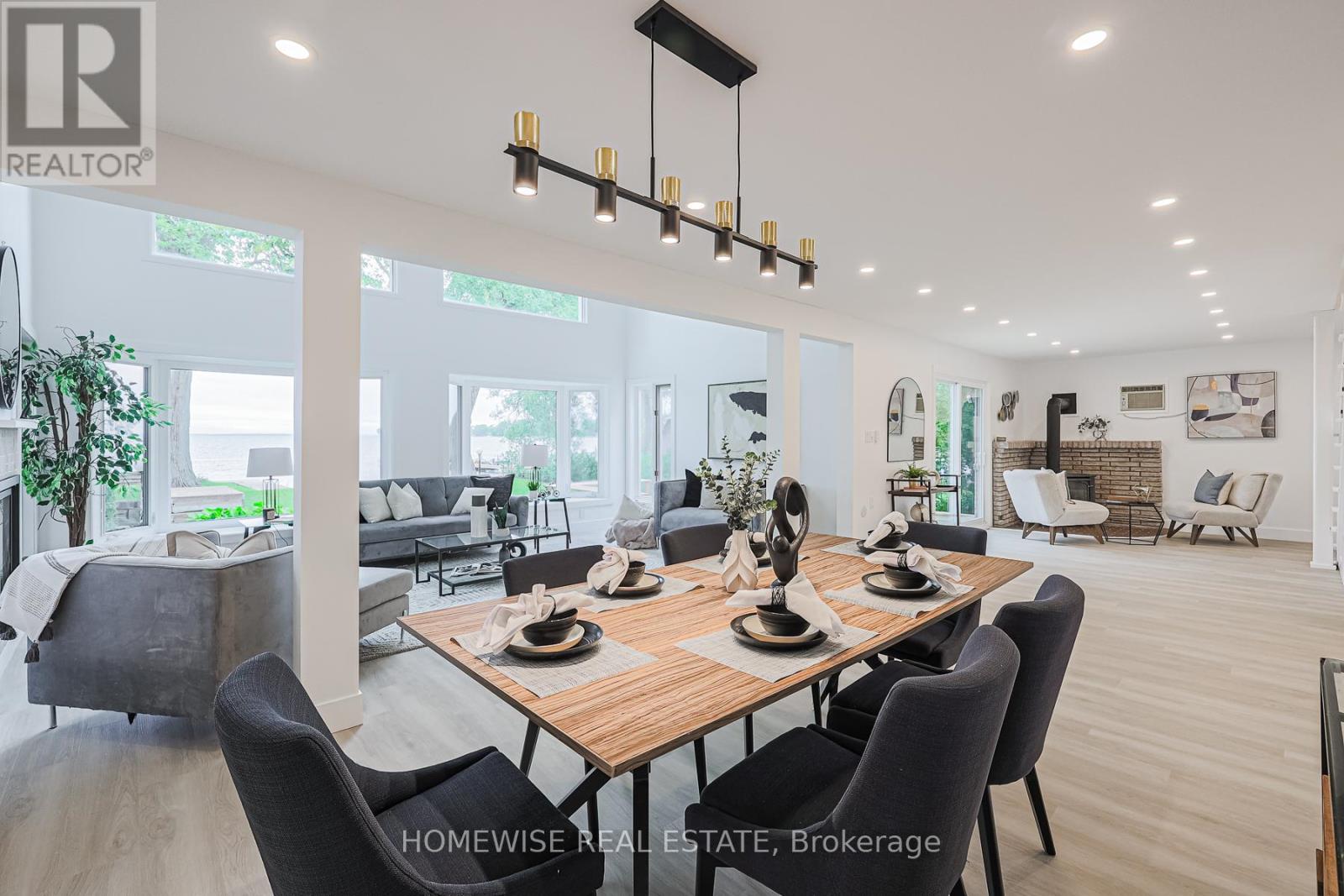 Photo 11 of 128 Moores Beach Road, Georgina ON
