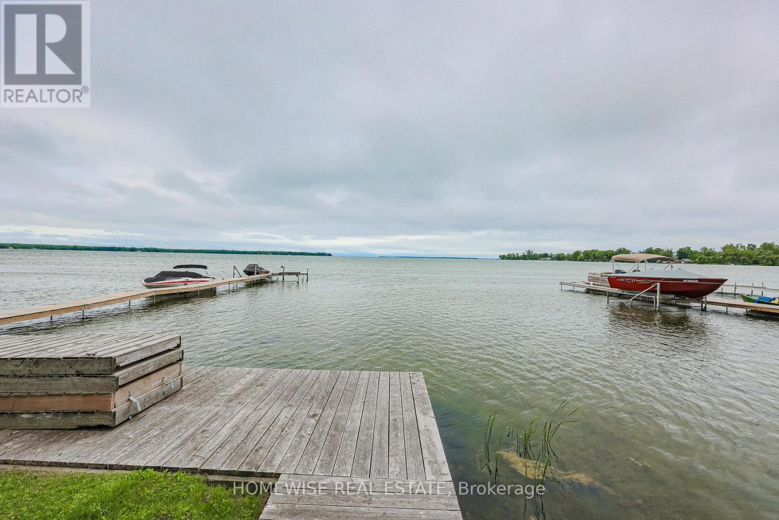 Photo 2 of 128 Moores Beach Road, Georgina ON