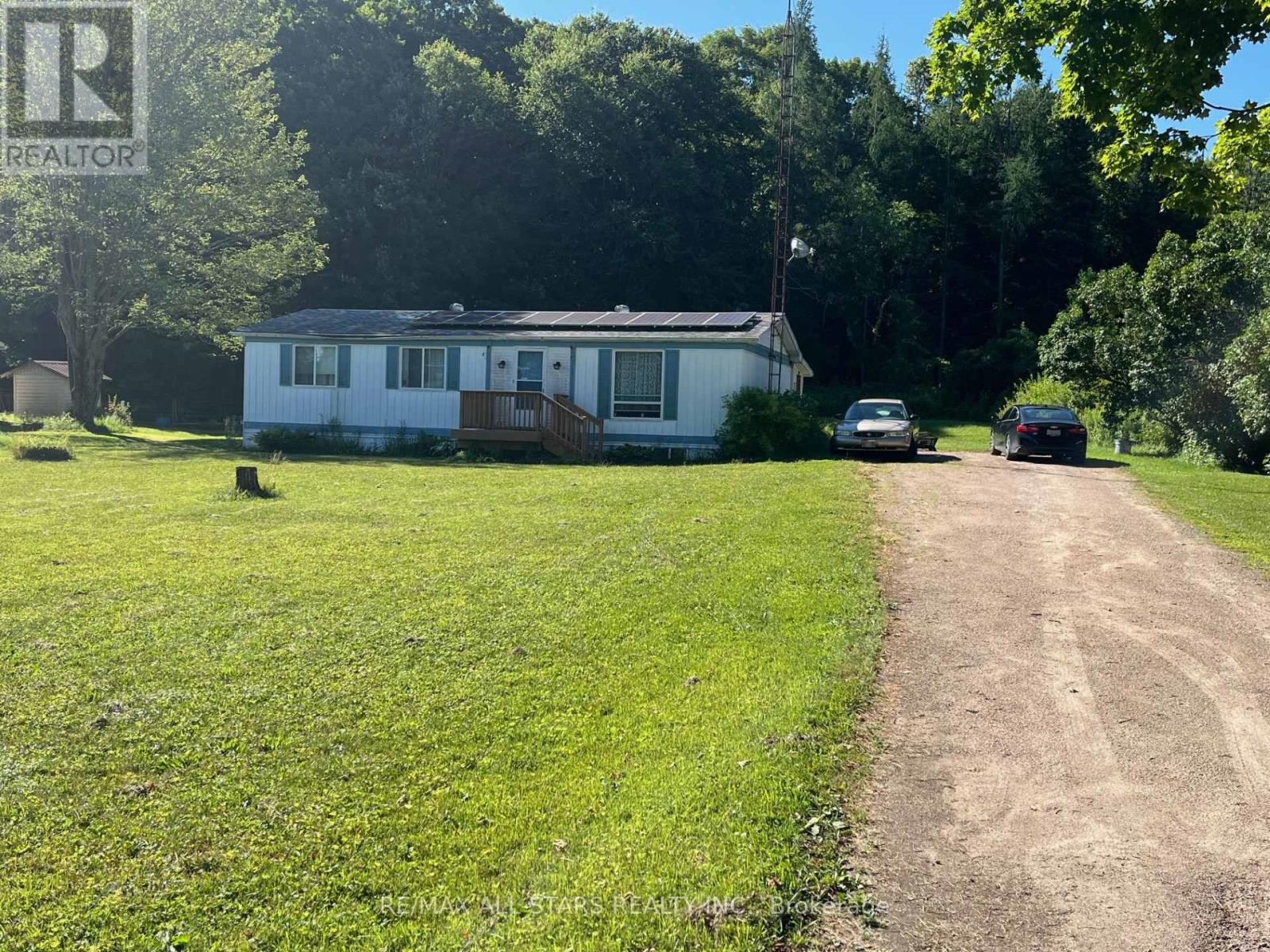 Photo 27 of 1225 Spring Valley Road, Minden Hills ON