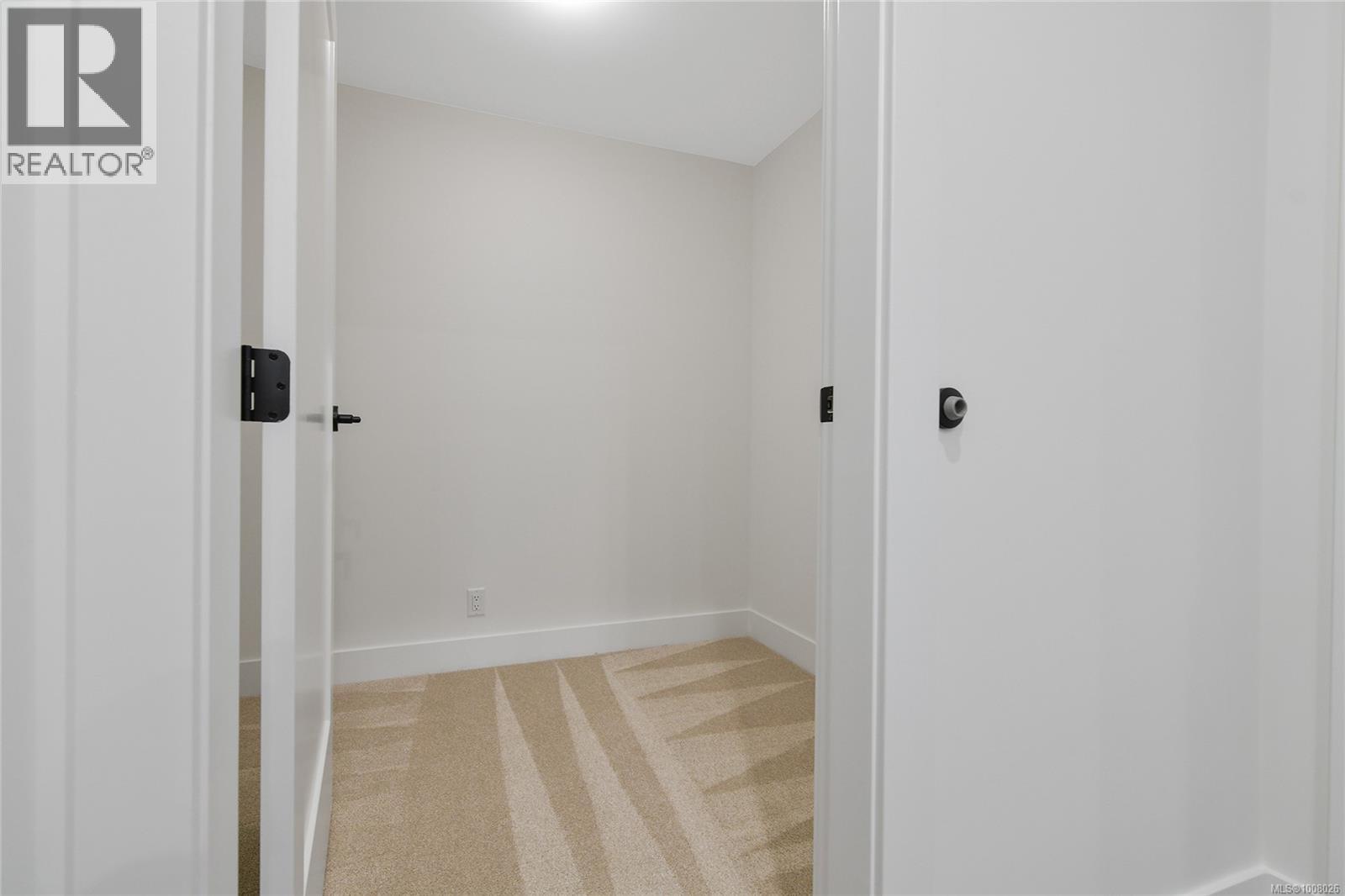 Photo 7 of 303 1110 Samar Cres, Langford BC