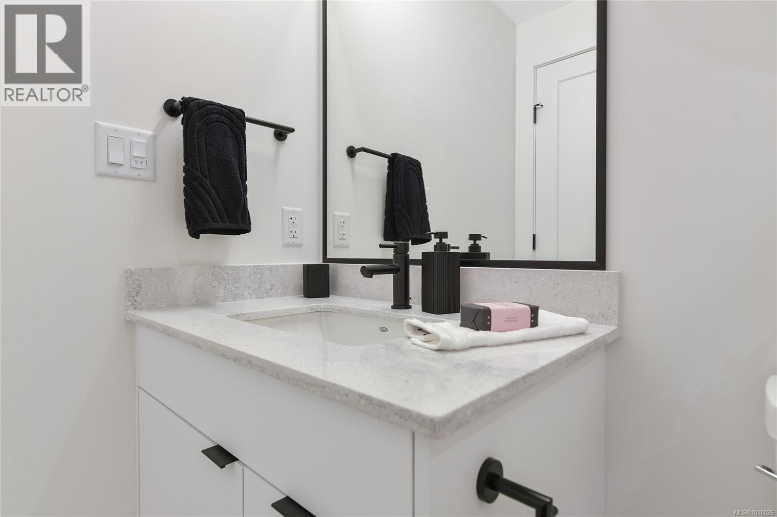 Photo 35 of 303 1110 Samar Cres, Langford BC