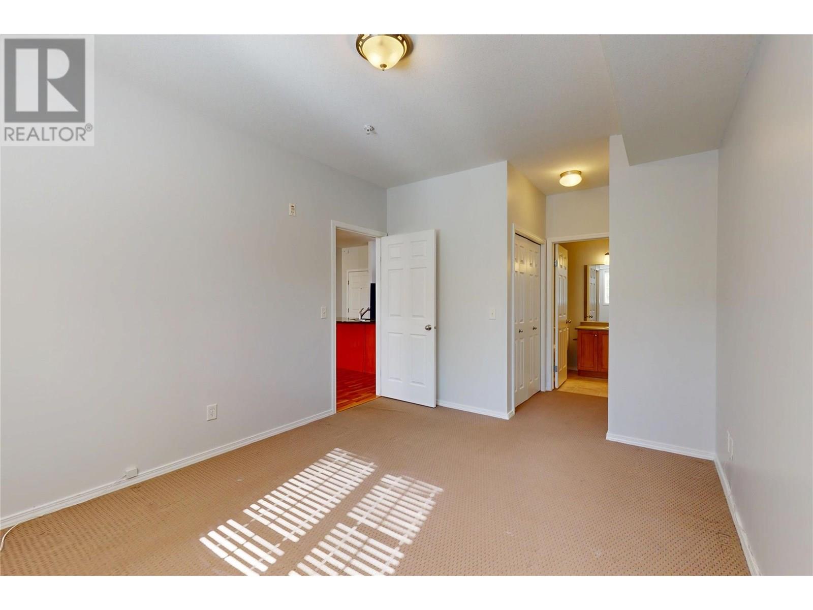 2219 1873 Country Club Drive, Kelowna