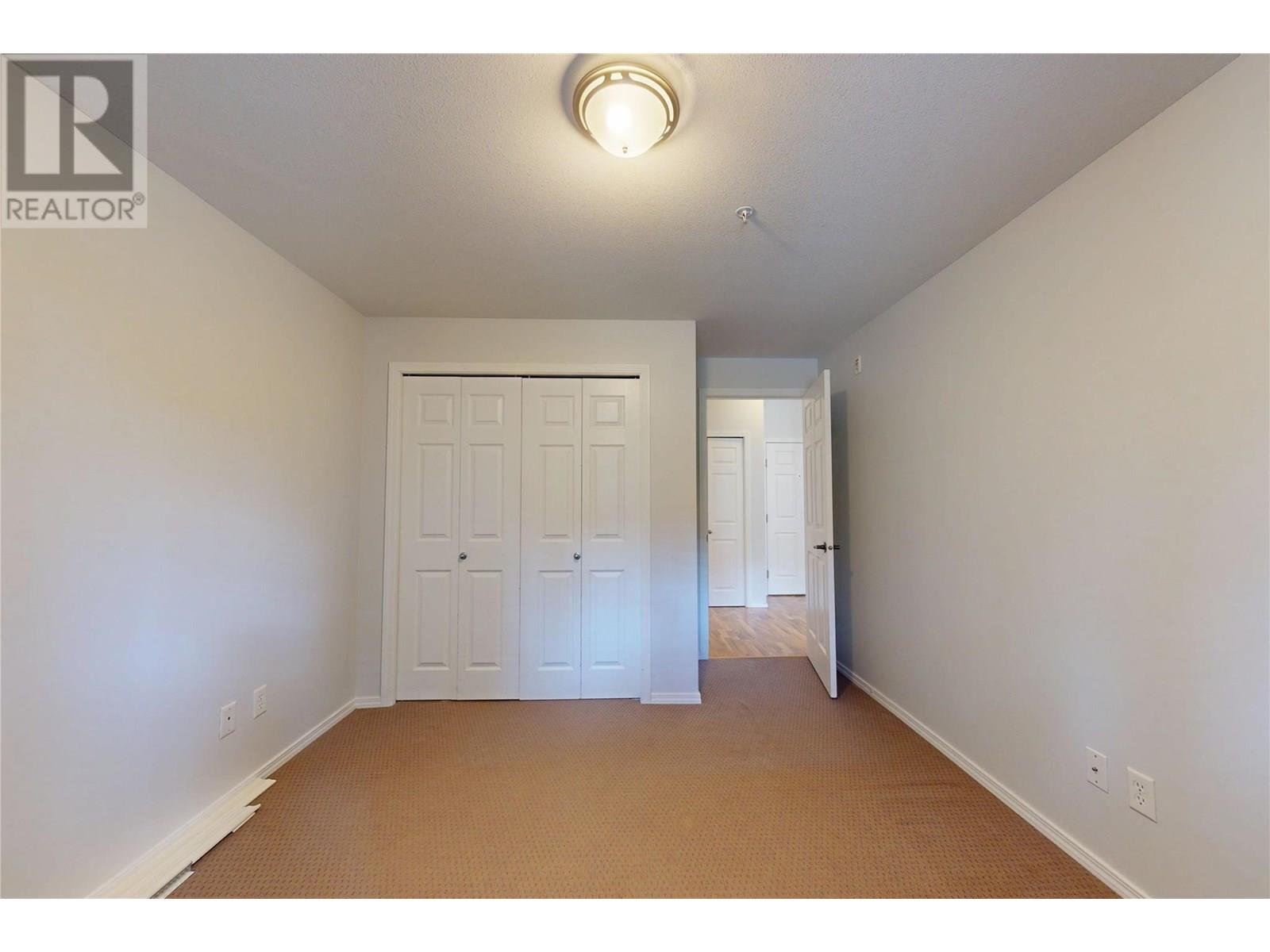 2219 1873 Country Club Drive, Kelowna