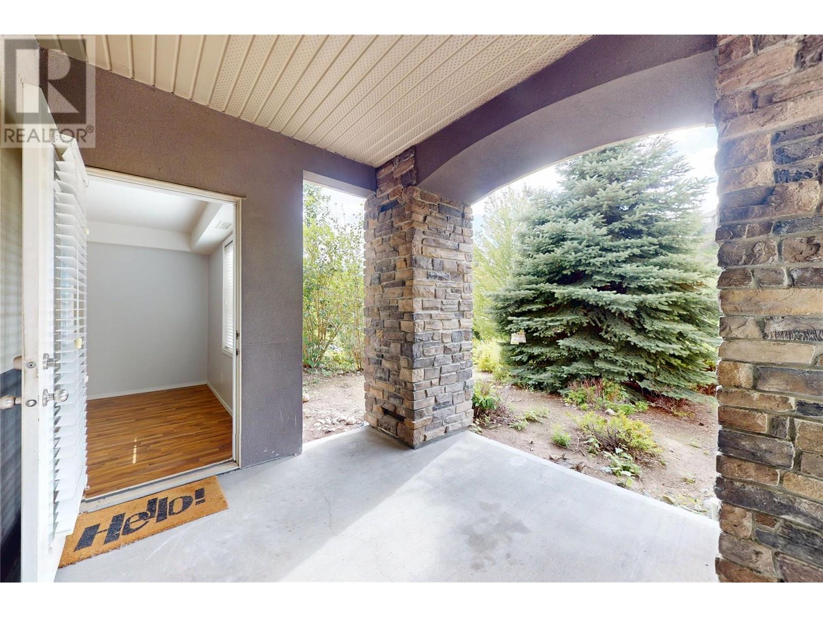2219 1873 Country Club Drive, Kelowna