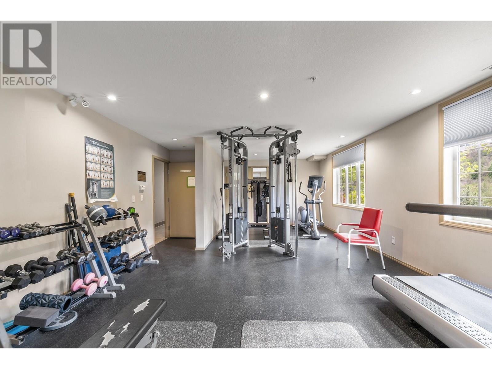 2219 1873 Country Club Drive, Kelowna