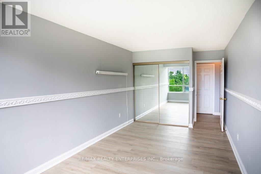Photo 18 of 309 24 Hanover Road, Brampton ON