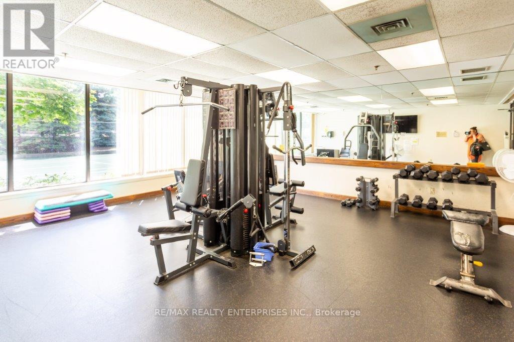 Photo 9 of 309 24 Hanover Road, Brampton ON