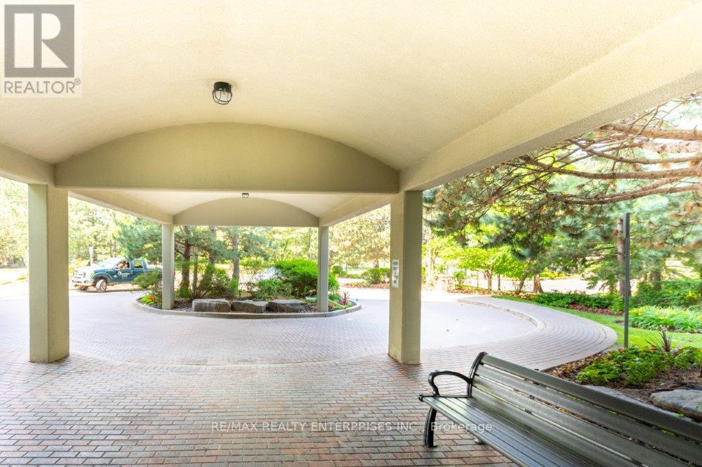 Photo 27 of 309 24 Hanover Road, Brampton ON