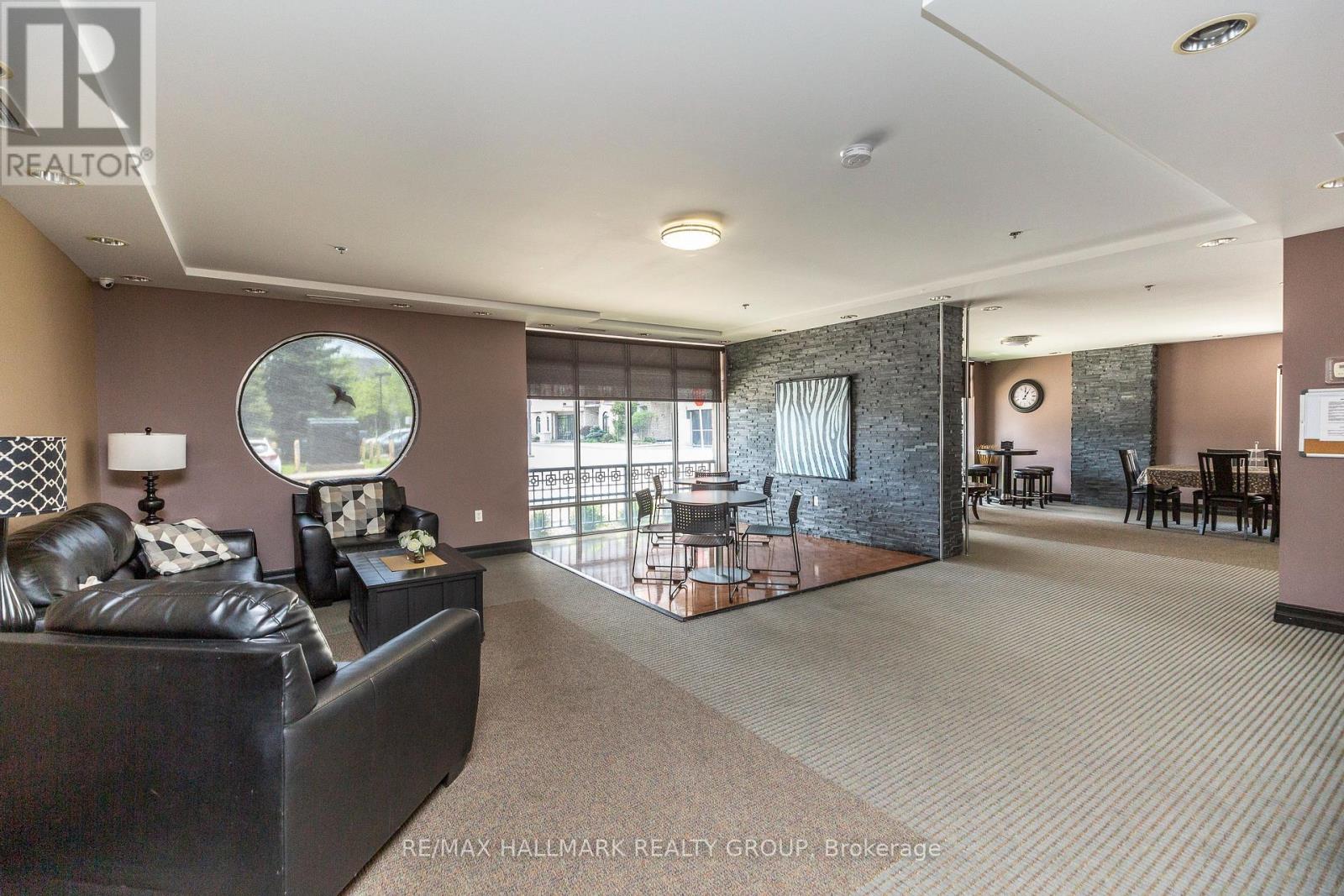 Photo 24 of 301 314 Central Park Drive, Ottawa ON