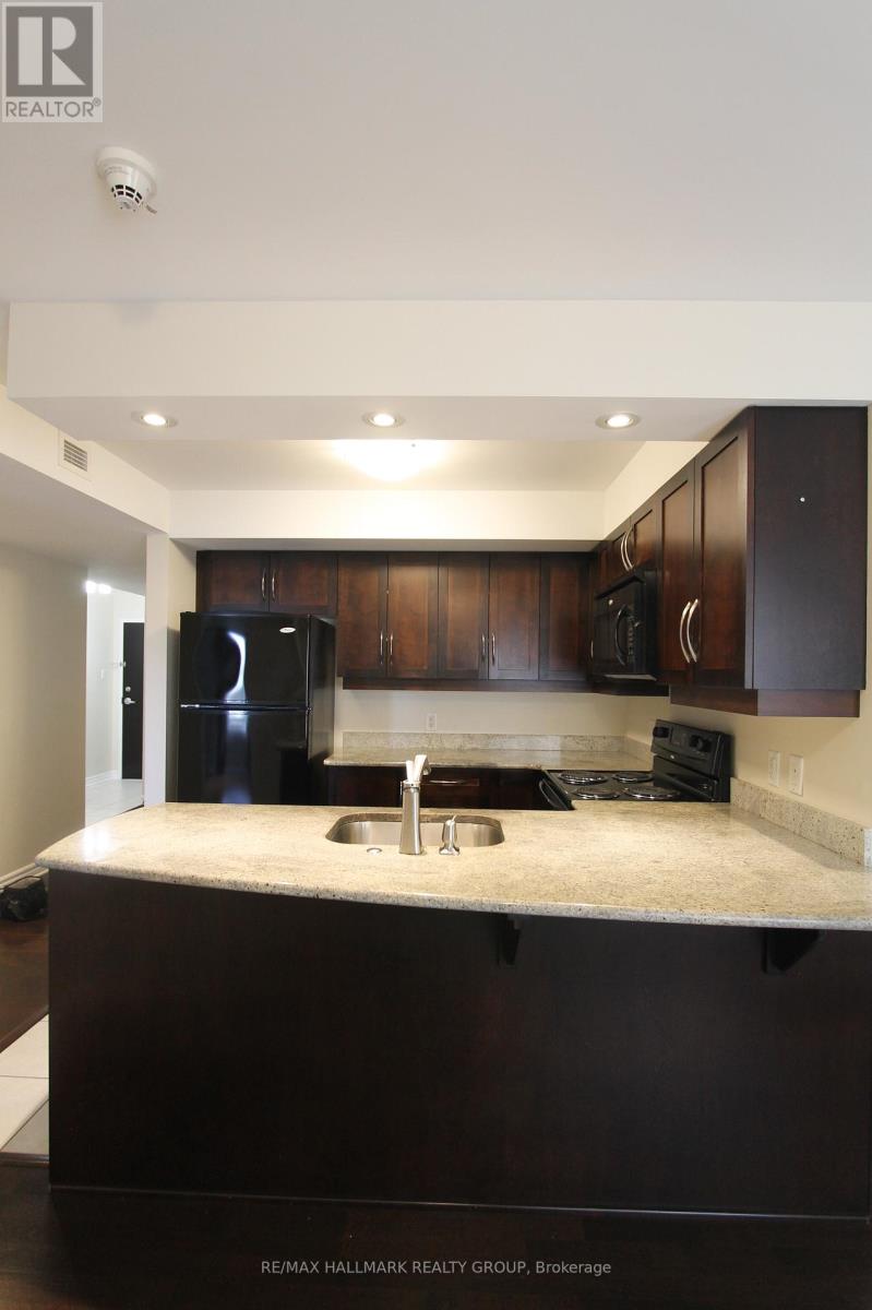 Photo 7 of 301 314 Central Park Drive, Ottawa ON