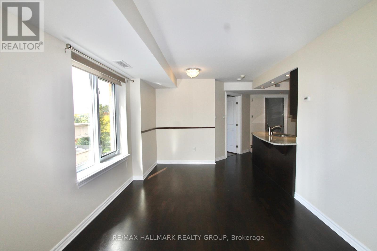 Photo 16 of 301 314 Central Park Drive, Ottawa ON
