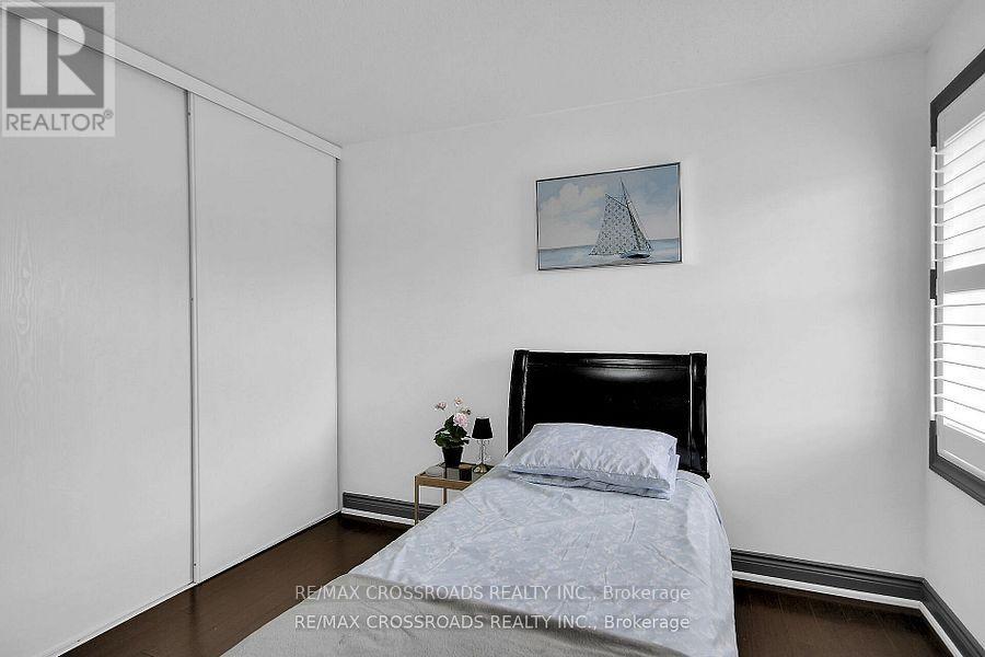 Photo 13 of 10 Tierney Drive, Ottawa ON