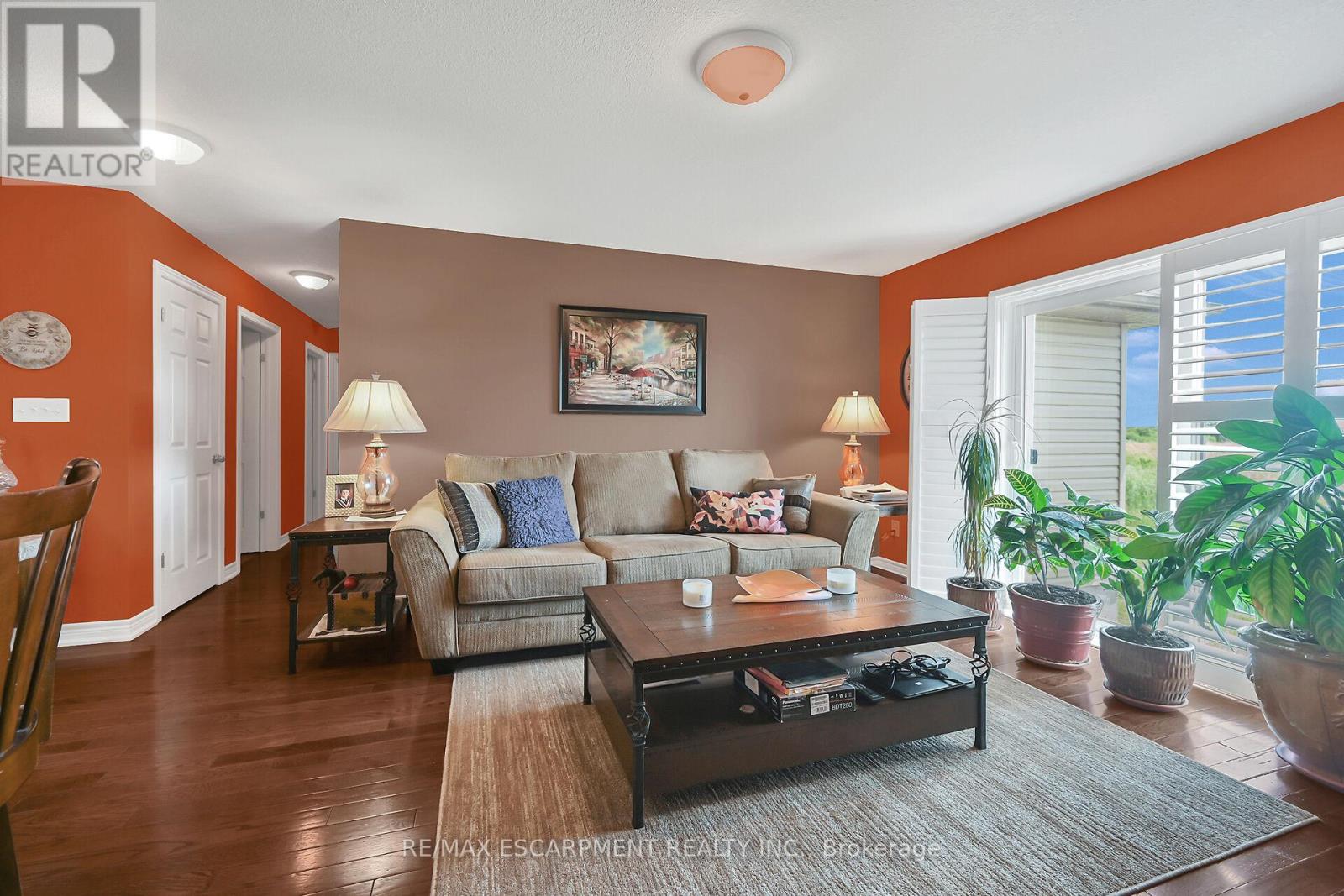 Photo 41 of 45 Helen Drive, Haldimand ON