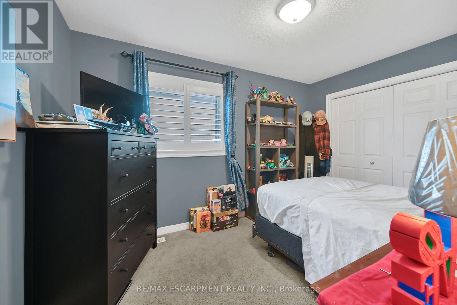 Photo 6 of 45 Helen Drive, Haldimand ON