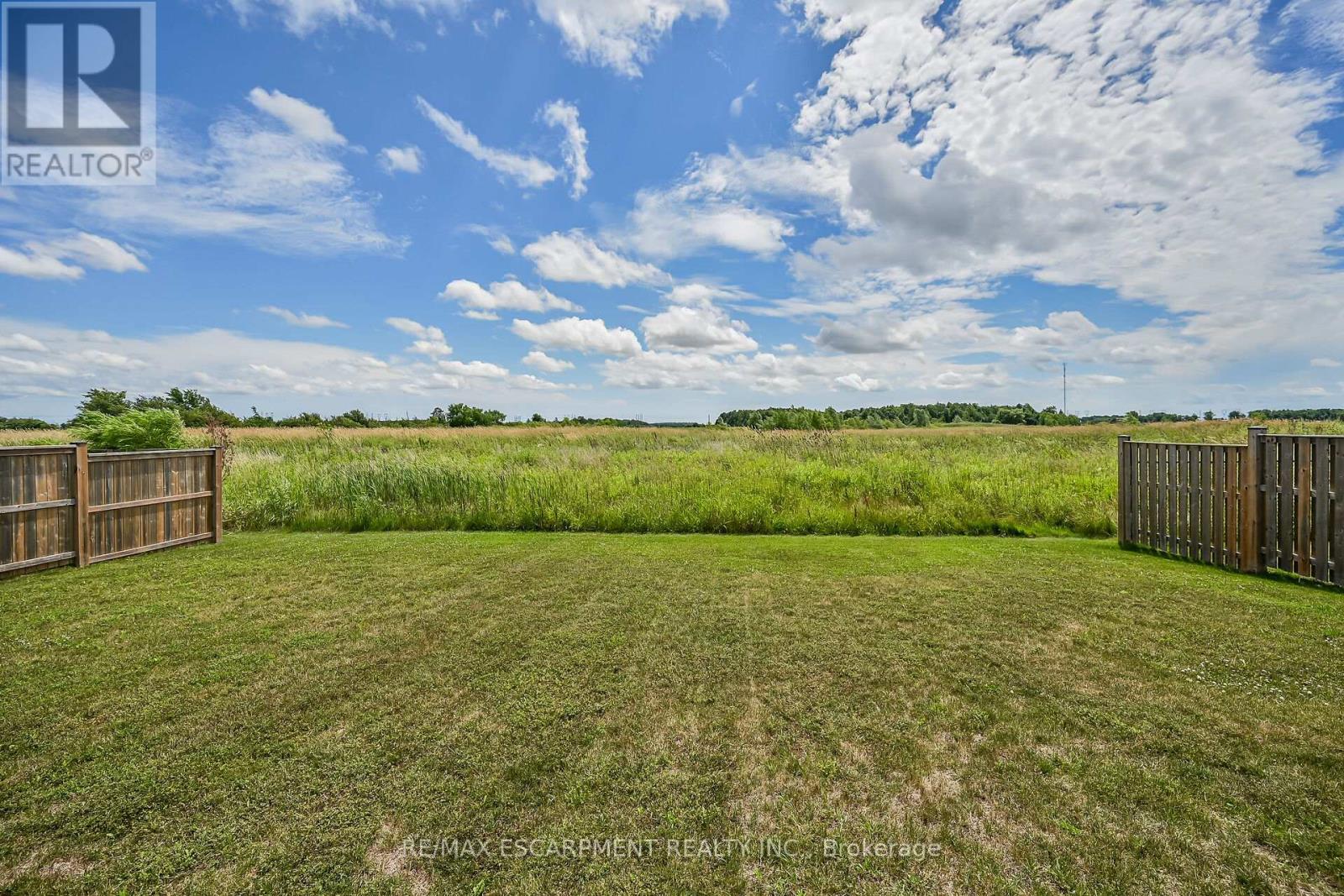 Photo 34 of 45 Helen Drive, Haldimand ON