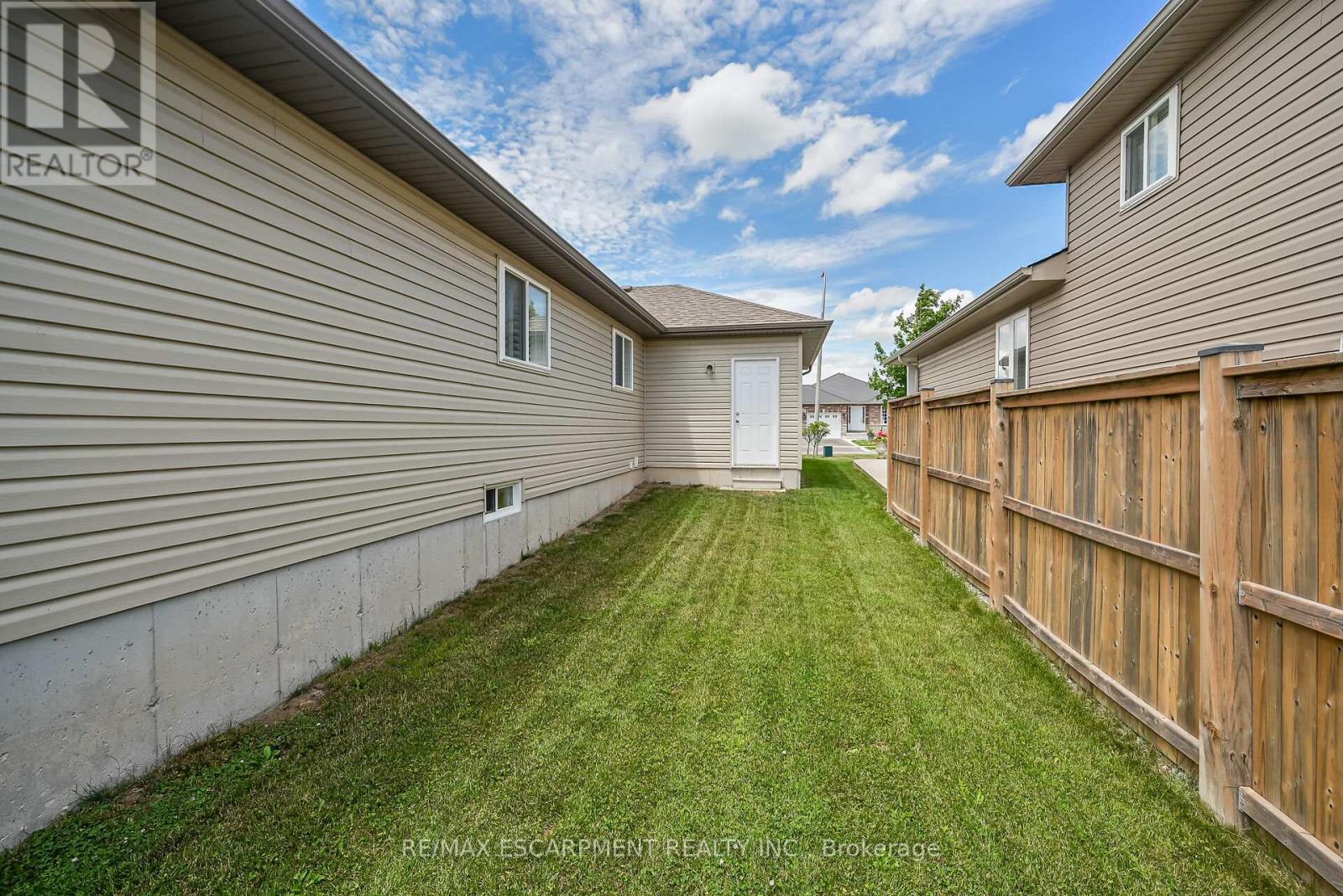 Photo 47 of 45 Helen Drive, Haldimand ON