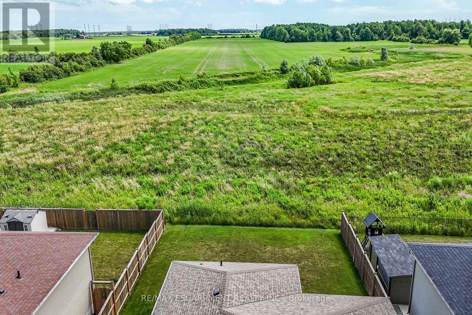 Photo 19 of 45 Helen Drive, Haldimand ON